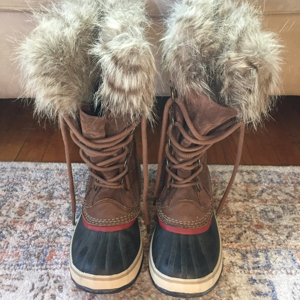 Sorel Joan of Arctic snow boots